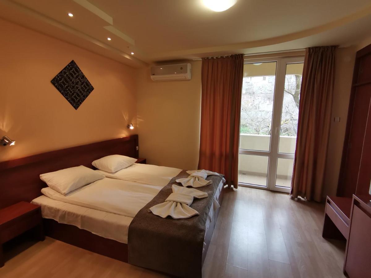Paris Hotel Balchik Exterior foto